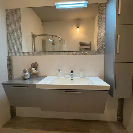 Gemmina Sun Vernazza